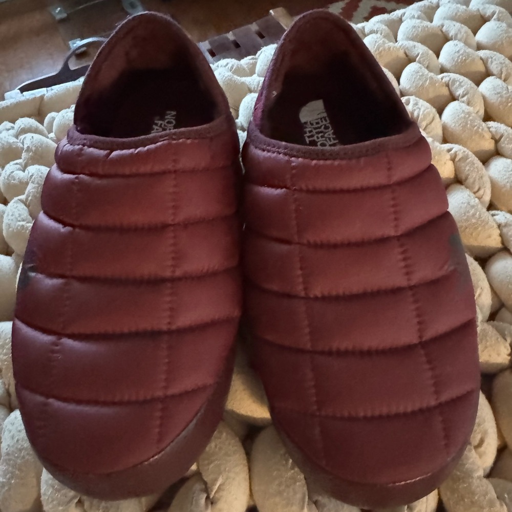 The North Face Red Quilted Slip-On Shoes - Picture 4 of 9